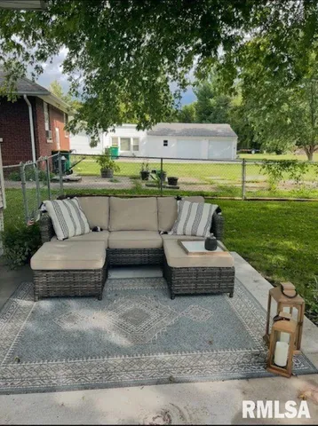 $89,900 | 1828 Baird Avenue, Galesburg, IL 61401