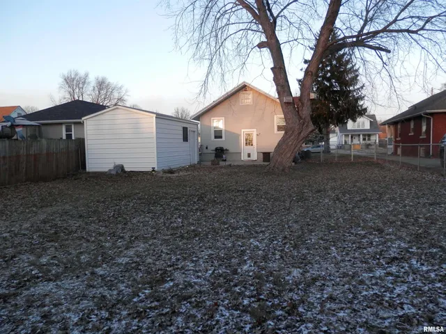 $89,900 | 1828 Baird Avenue, Galesburg, IL 61401