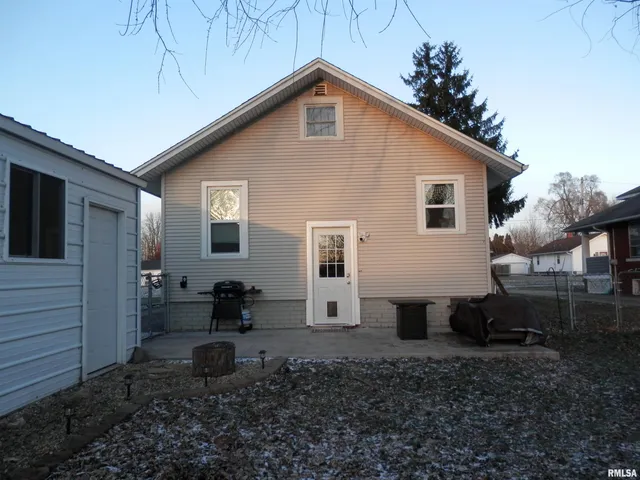 $89,900 | 1828 Baird Avenue, Galesburg, IL 61401