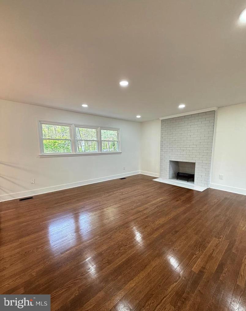 5388 Dumfries Road Warrenton, VA 20187 - Photo 3 of 18