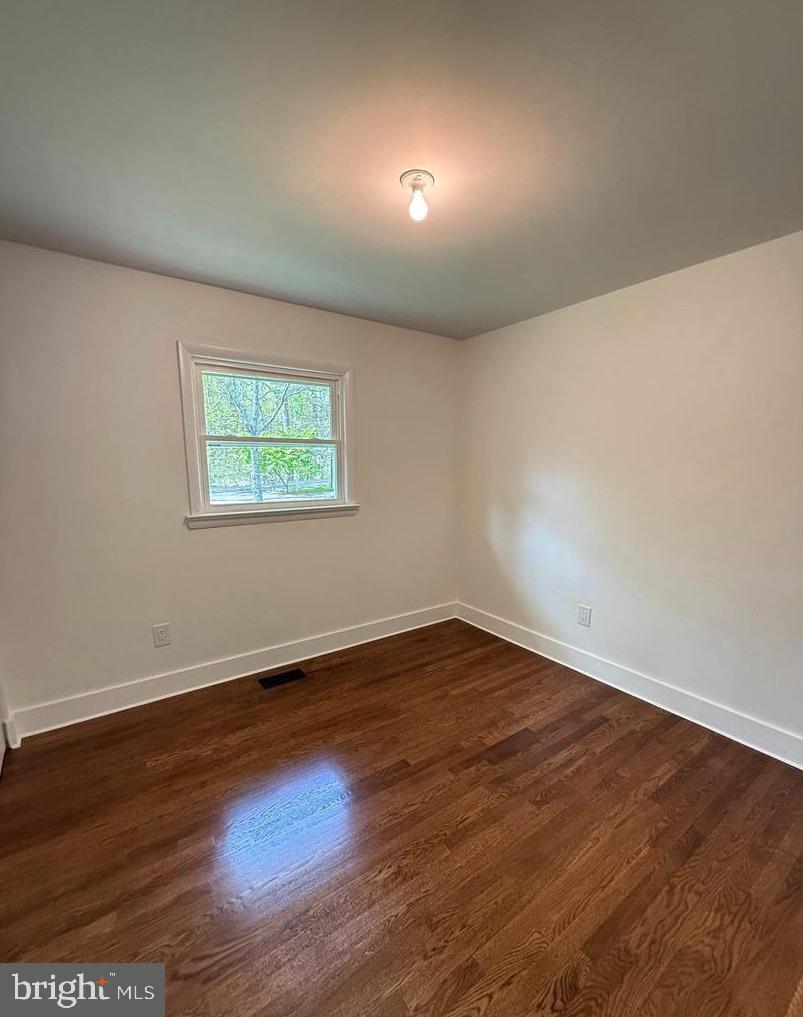 5388 Dumfries Road Warrenton, VA 20187 - Photo 8 of 18