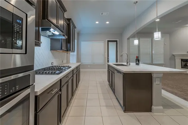 $2,750 | 100 Orange Mimosa Ln., Leander, TX 78641