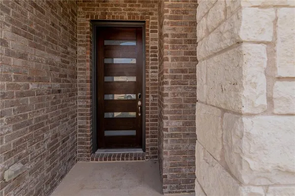 $2,750 | 100 Orange Mimosa Ln., Leander, TX 78641