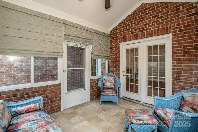 $325,000 | 8320 Highland Glen Drive, Charlotte, NC 28269