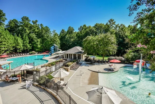 $325,000 | 8320 Highland Glen Drive, Charlotte, NC 28269