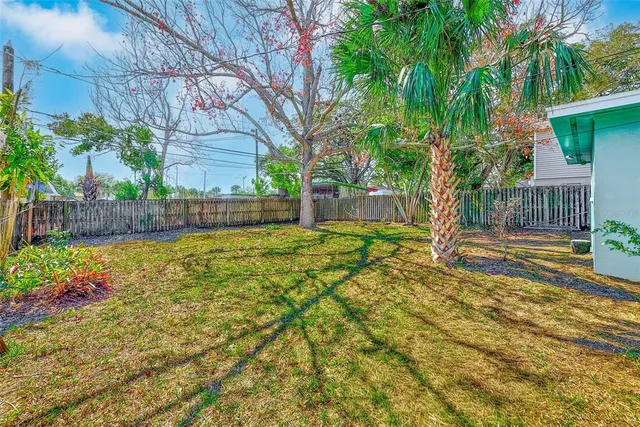 $319,900 | 715 1st Avenue Northeast, Largo, FL 33770