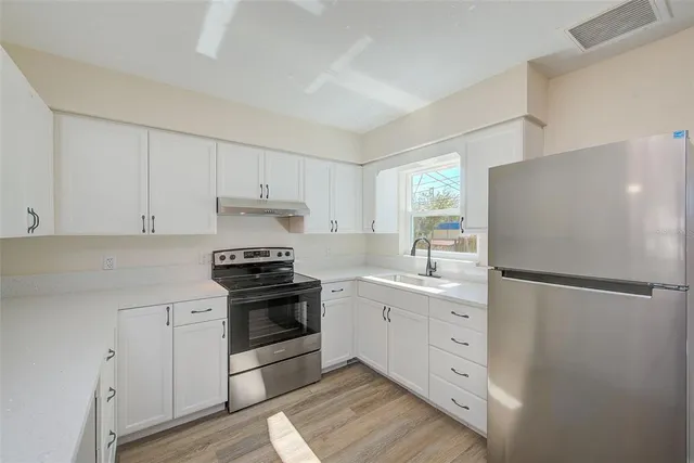 $319,900 | 715 1st Avenue Northeast, Largo, FL 33770