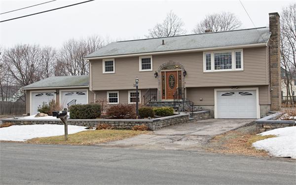 17 Stoneybrook Road Methuen, MA 01844 - Photo 1 of 20 Gallery Image 1