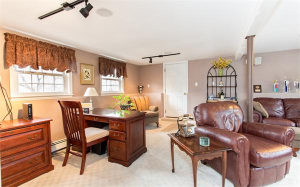 17 Stoneybrook Road Methuen, MA 01844 - Photo 16 of 20 Gallery Image 16