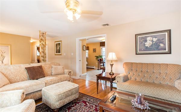 17 Stoneybrook Road Methuen, MA 01844 - Photo 5 of 20 Gallery Image 5