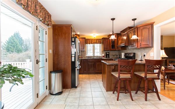 17 Stoneybrook Road Methuen, MA 01844 - Photo 9 of 20 Gallery Image 9
