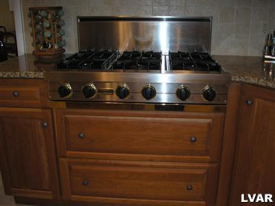 4075 Kozy Korner Road Center Valley, PA 18034 - Photo 8 of 27 The Viking professional 6 burner gas propane stove. Don't see this one in new construction!