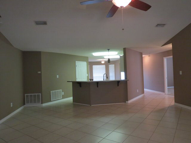 301 Monteith Oaks Drive Foley, AL 36535 - Photo 9 of 12 Living Room