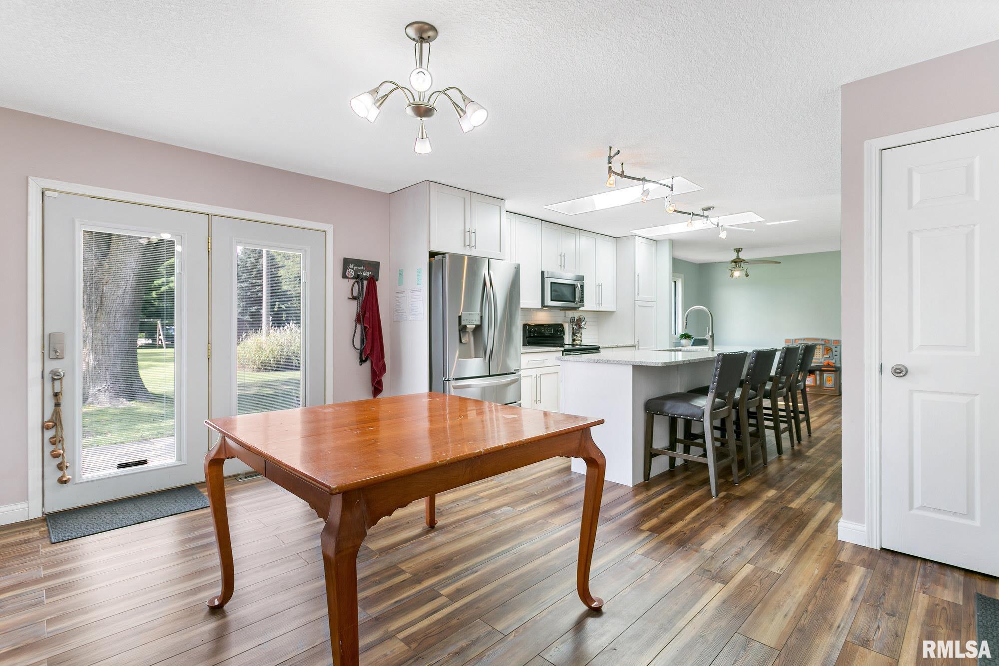 554 Belmont Road Bettendorf, IA 52722 - Photo 13 of 34 Gallery Image 13
