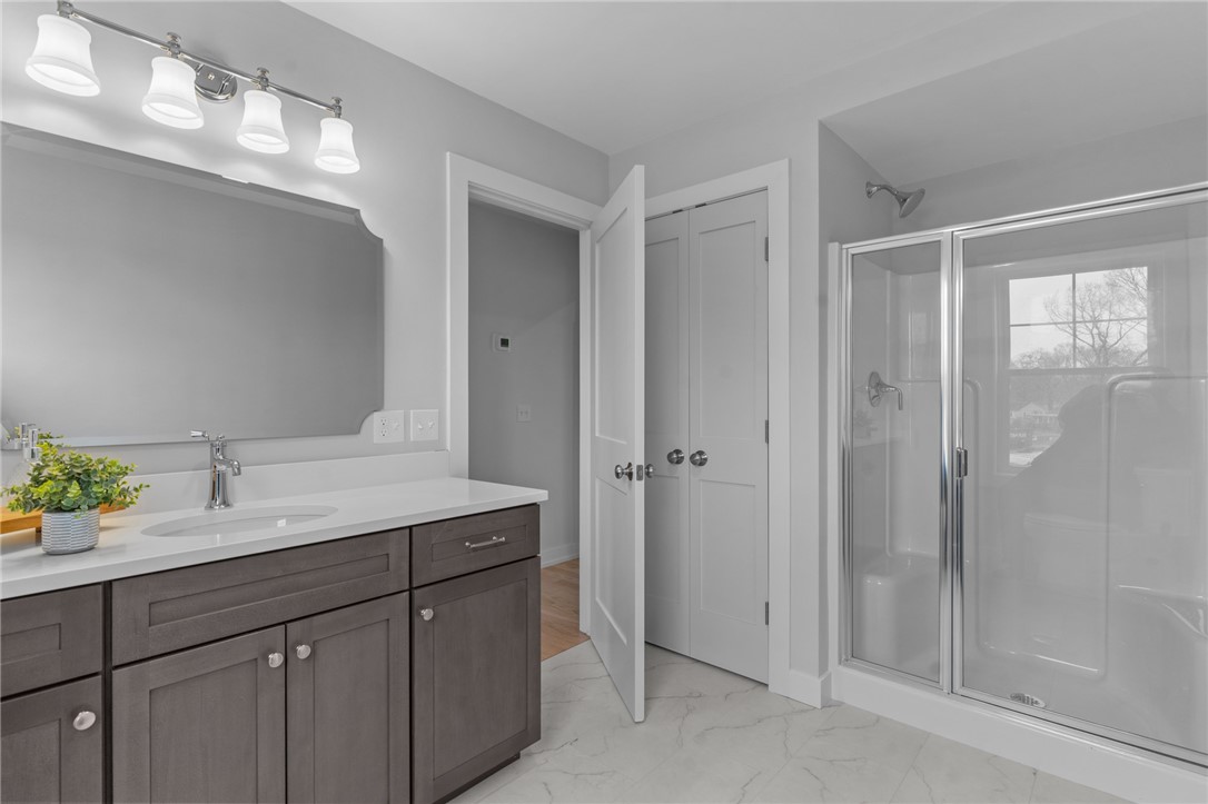 18 Red Maple Lane Warwick, RI 02886 - Photo 24 of 39 En Suite Primary Bath