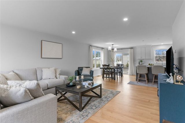 $663,320 | 18 Red Maple Lane, Warwick, RI 02886