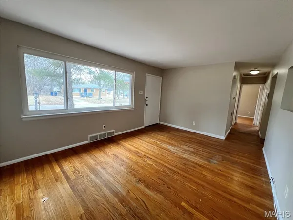 $1,435 | 11909 Homestead Avenue, St. Louis, MO 63138