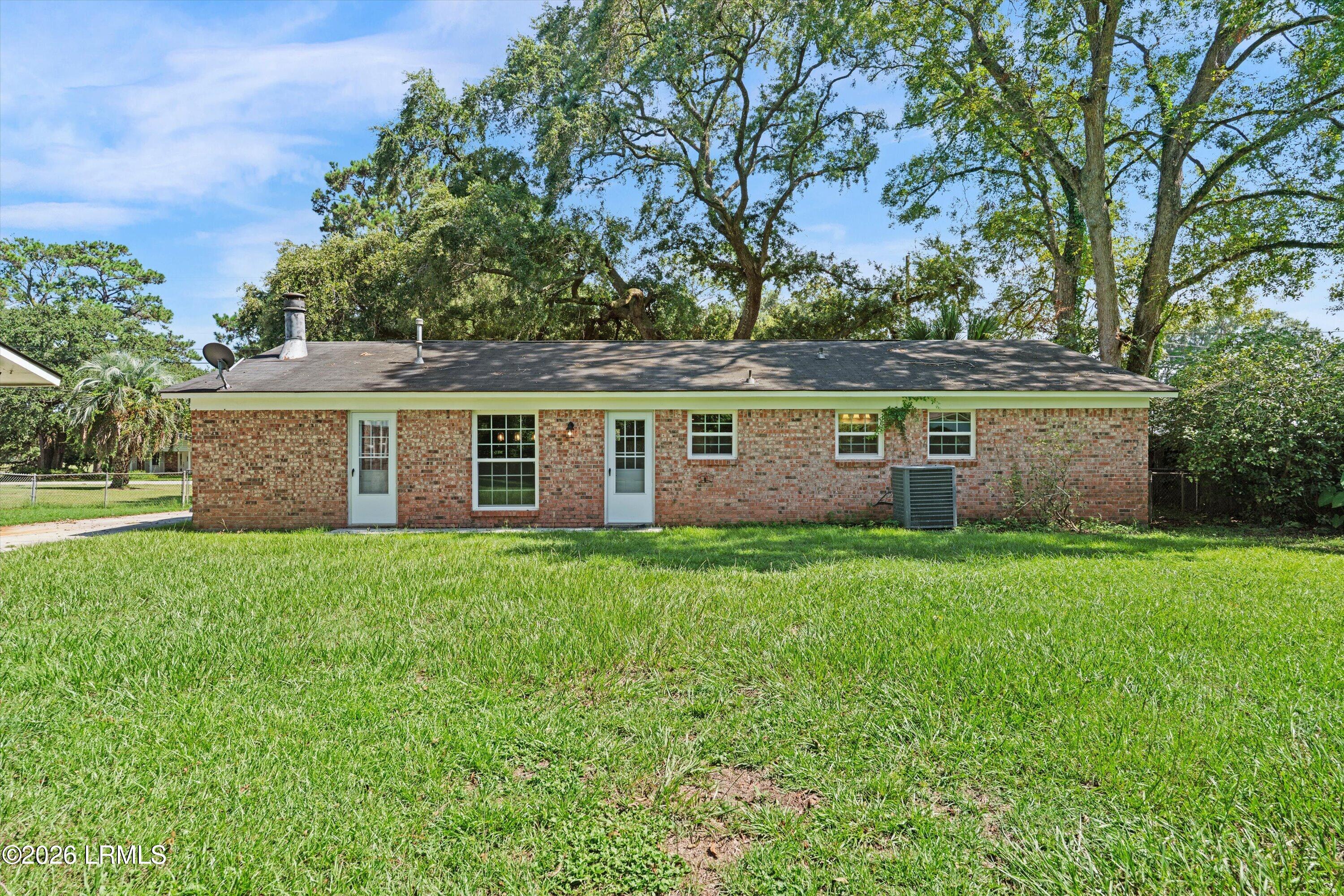 4027 Shell Point Road Beaufort, SC 29906 - Photo 32 of 44 30-4027 Shell Point Rd
