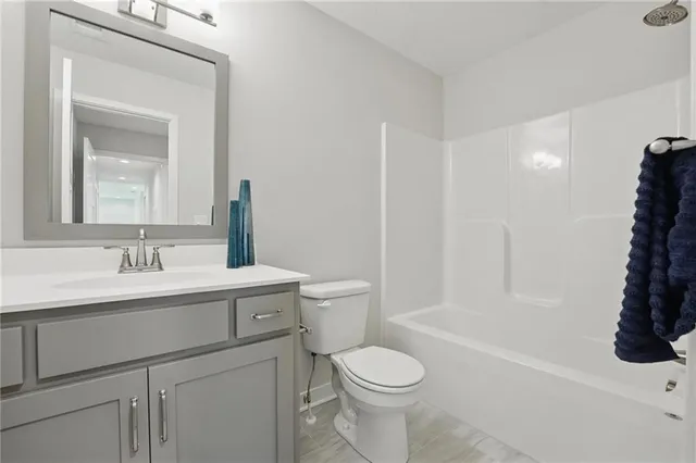 $775,000 | 1312 Northwest 107th Terrace, Kansas City, MO 64155