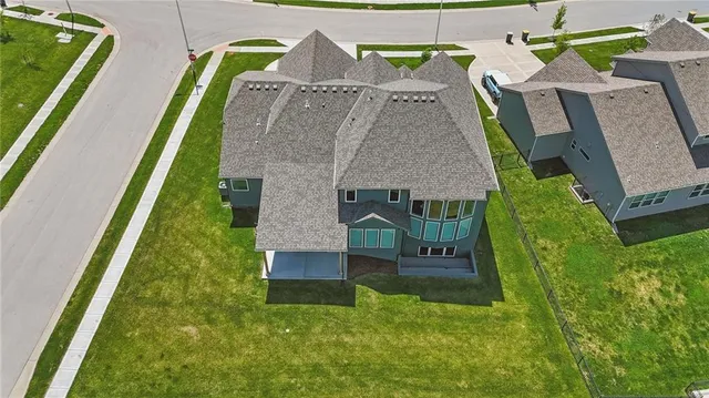 $775,000 | 1312 Northwest 107th Terrace, Kansas City, MO 64155