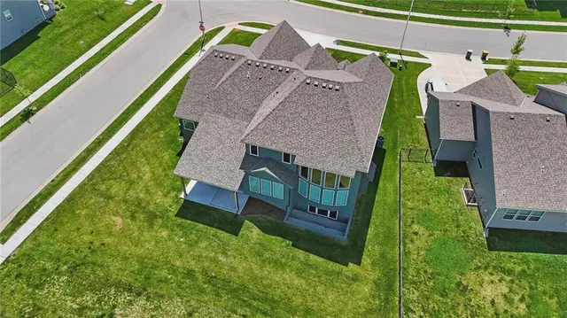 $775,000 | 1312 Northwest 107th Terrace, Kansas City, MO 64155