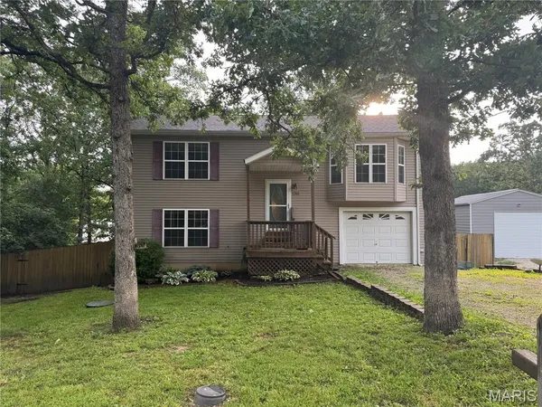 $214,900 | 1311 Holly Lane, St. Clair, MO 63077