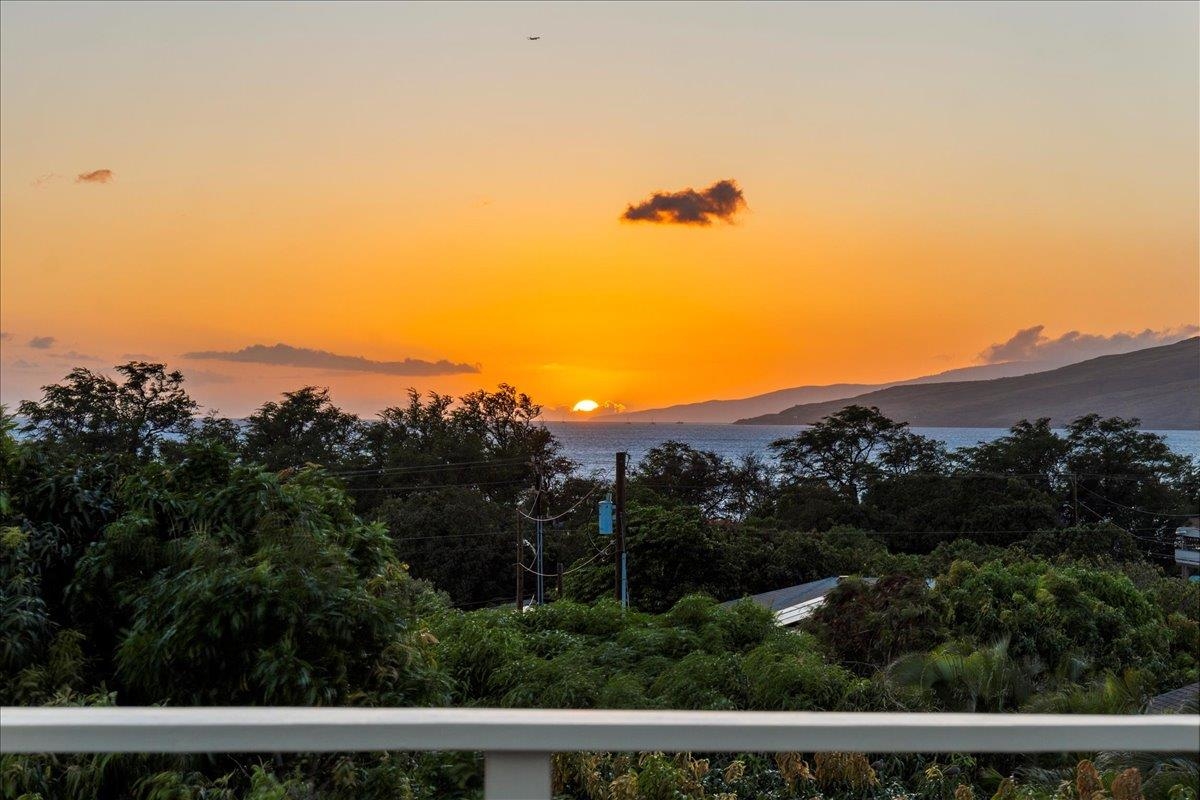 265 Kenolio Road Kihei, HI 96753 - Photo 3 of 50 a view of a city