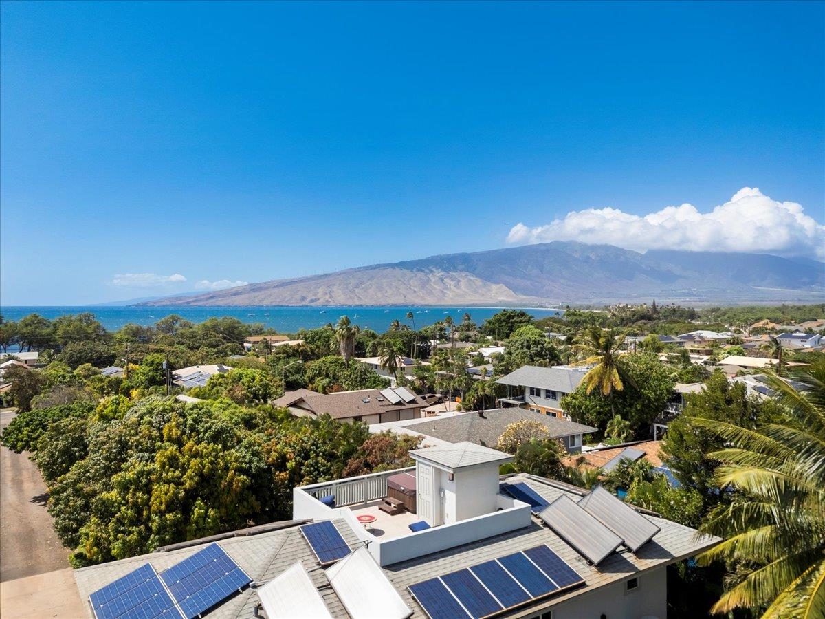 265 Kenolio Road Kihei, HI 96753 - Photo 7 of 50 a view of a terrace with a city view