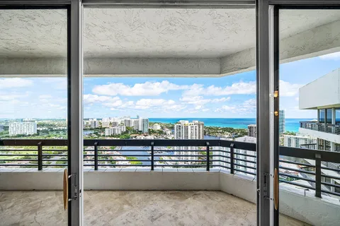 $749,999 | 3500 Mystic Pointe Drive, Aventura, FL 33180