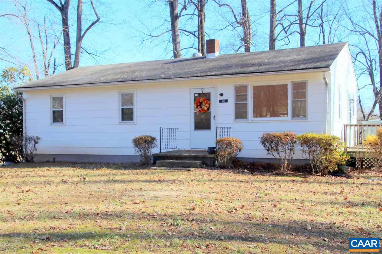 41 South Frontage Road Madison, VA 22727 - Photo 4 of 35 a view of a house with a yard