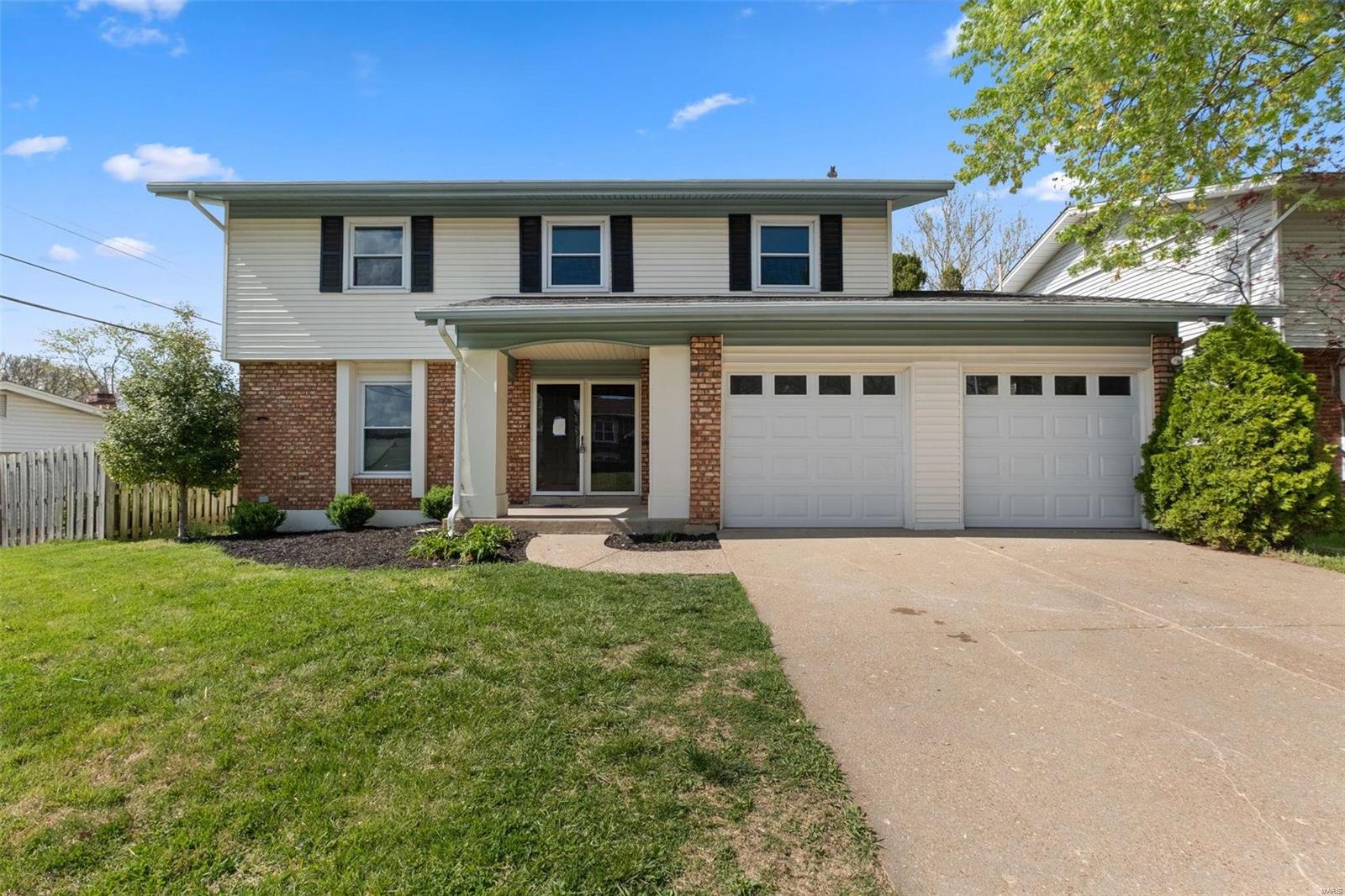 10951 Pem Road St. Louis, MO 63146 - Photo 2 of 38 Gallery Image 2