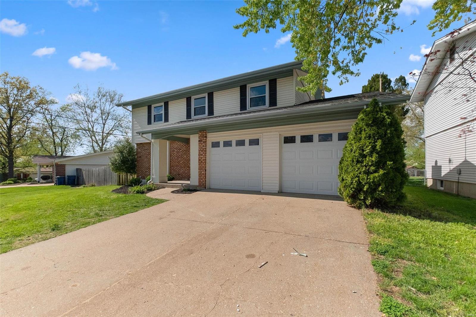 10951 Pem Road St. Louis, MO 63146 - Photo 4 of 38 Gallery Image 4