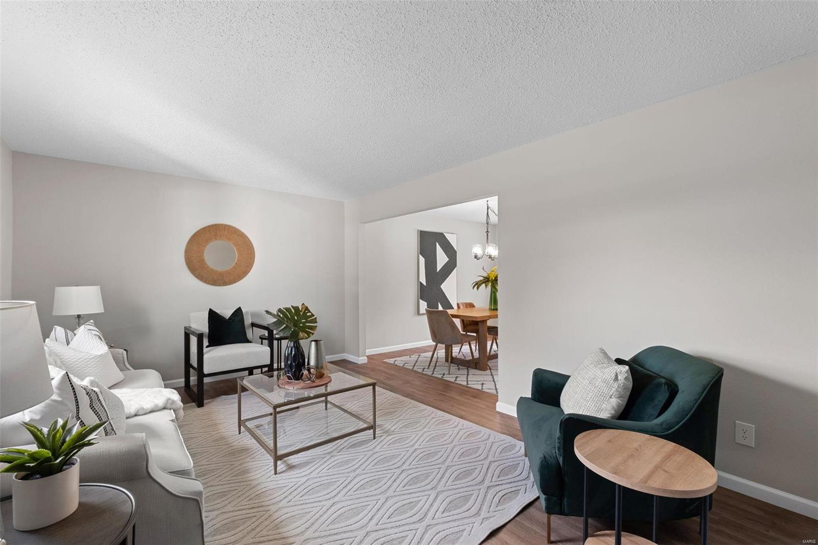 10951 Pem Road St. Louis, MO 63146 - Photo 7 of 38 Gallery Image 7