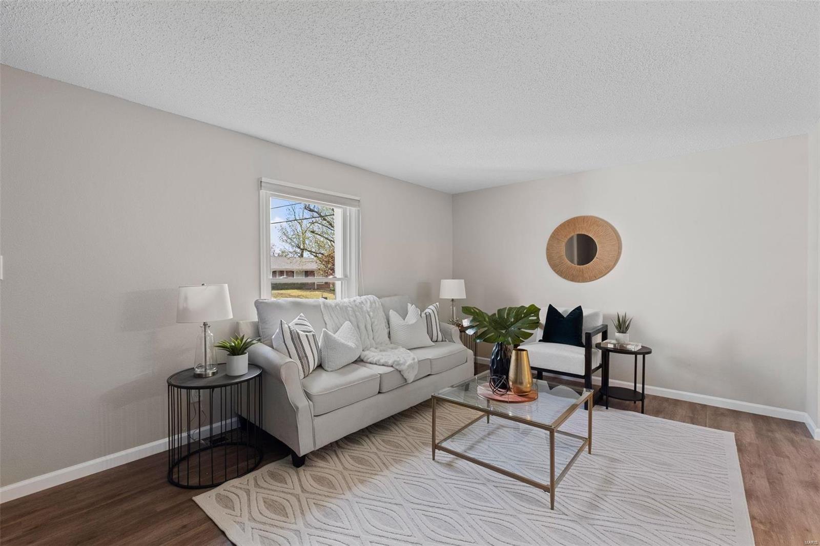 10951 Pem Road St. Louis, MO 63146 - Photo 8 of 38 Gallery Image 8
