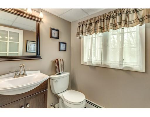 27 East Huckleberry Road Lynnfield, MA 01940 - Photo 23 of 28 Gallery Image 23