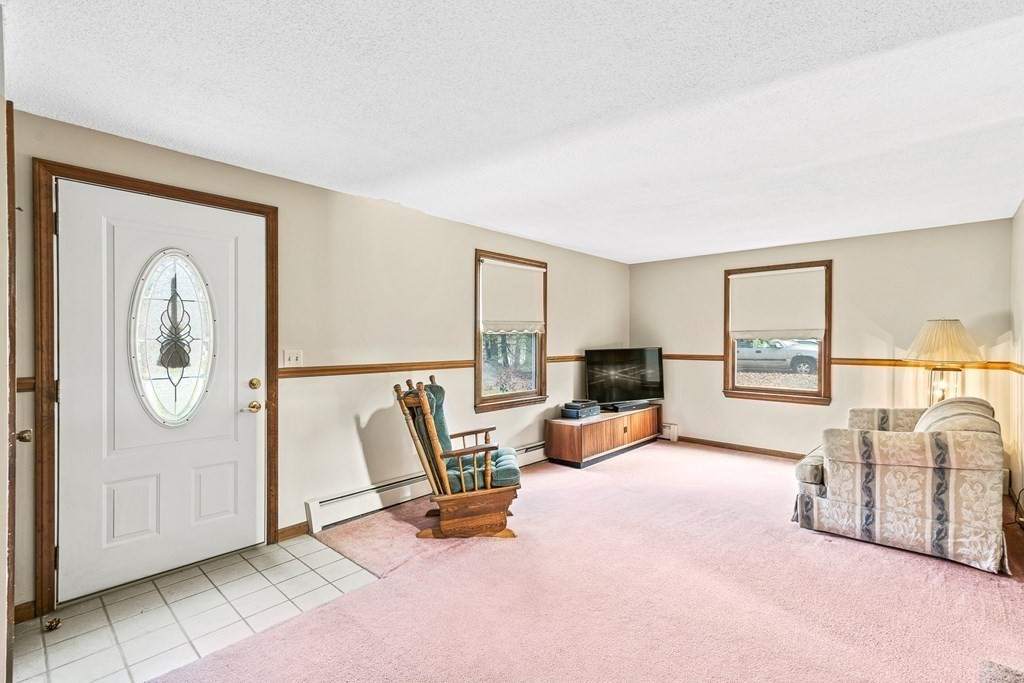 44 Concord Road Dracut, MA 01826 - Photo 11 of 40 Gallery Image 11
