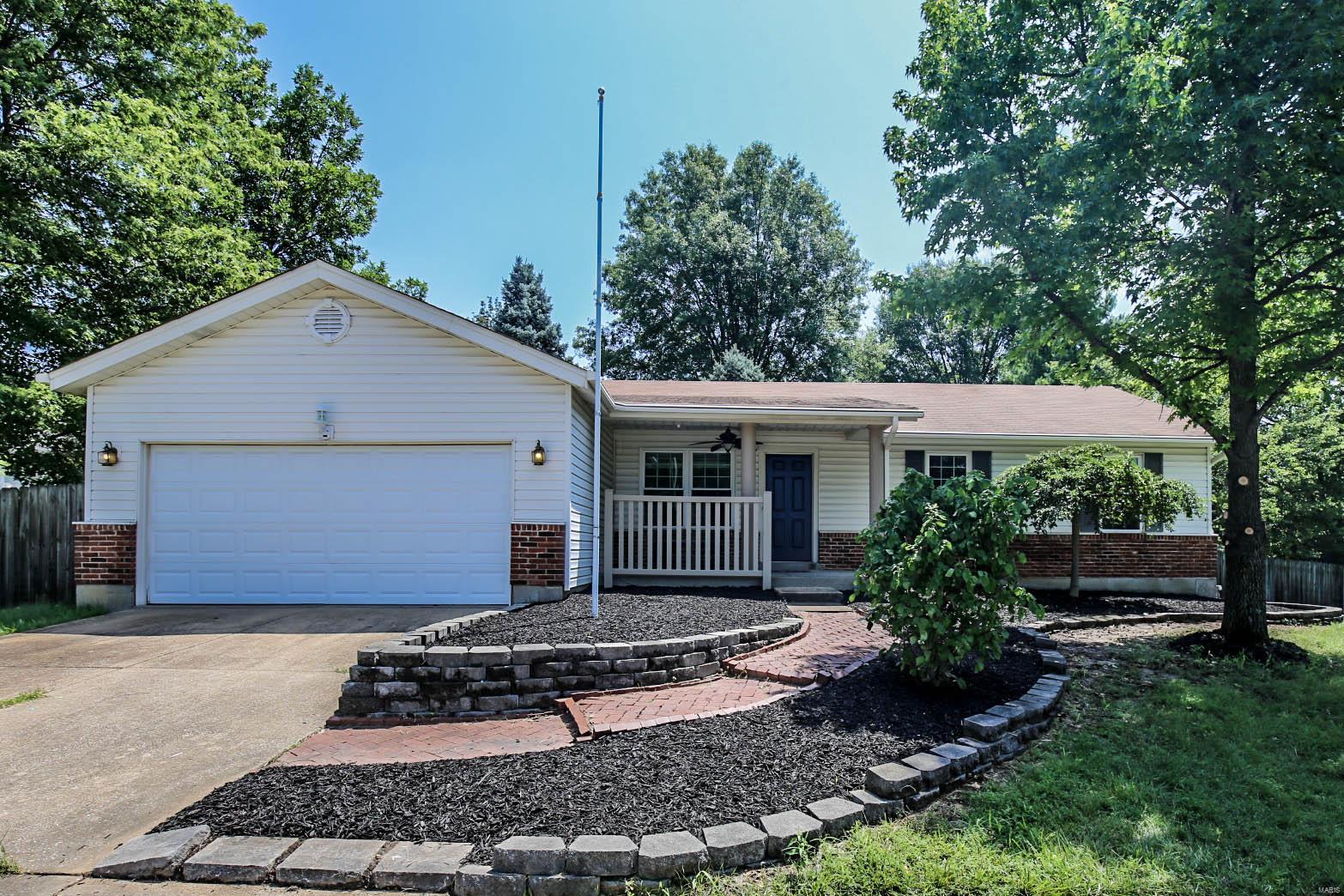 5136 Milburn Road St. Louis, MO 63129 - Photo 1 of 32 Gallery Image 1