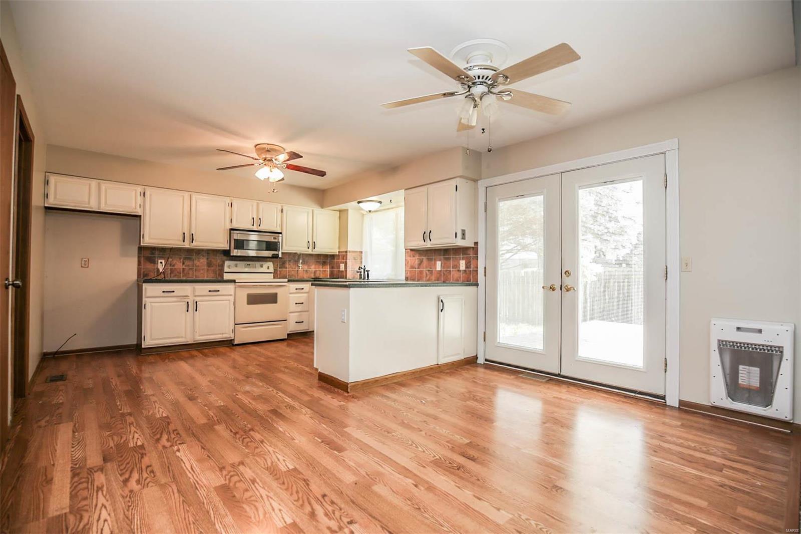 5136 Milburn Road St. Louis, MO 63129 - Photo 14 of 32 Gallery Image 14