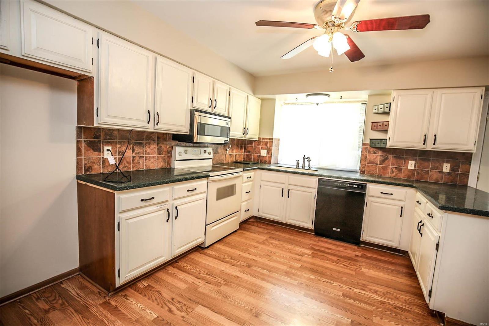 5136 Milburn Road St. Louis, MO 63129 - Photo 16 of 32 Gallery Image 16