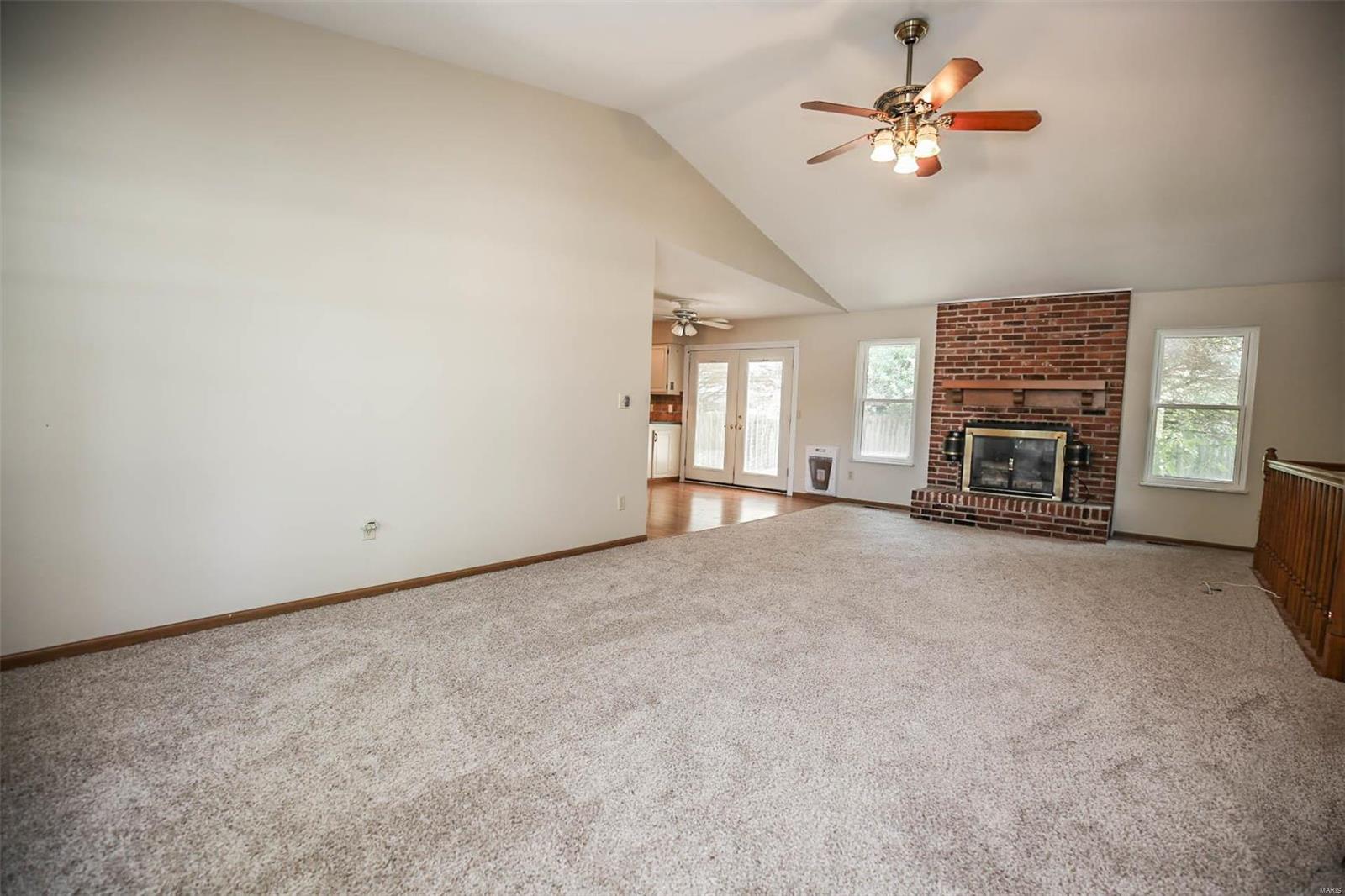 5136 Milburn Road St. Louis, MO 63129 - Photo 9 of 32 Gallery Image 9