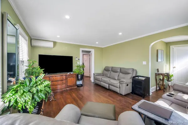 $599,000 | 2478 Loft Avenue, Baldwin, NY 11510