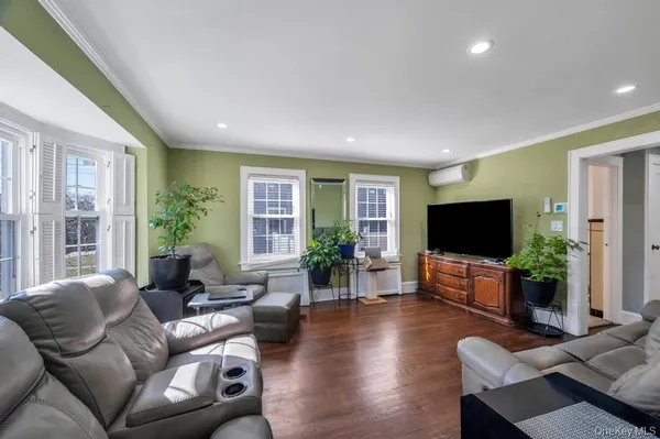 $599,000 | 2478 Loft Avenue, Baldwin, NY 11510