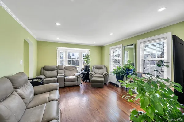 $599,000 | 2478 Loft Avenue, Baldwin, NY 11510