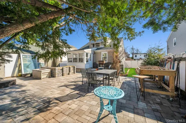 $599,000 | 2478 Loft Avenue, Baldwin, NY 11510