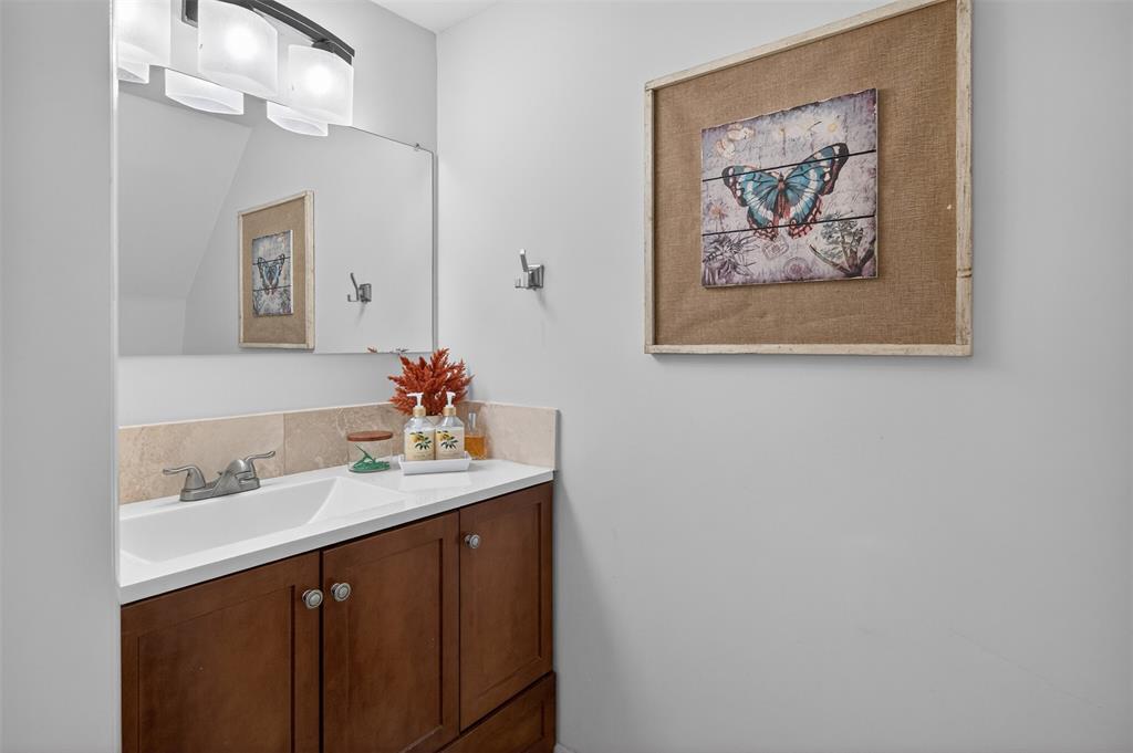 245 Riviera Circle, Unit 245 Weston, FL 33326 - Photo 12 of 40