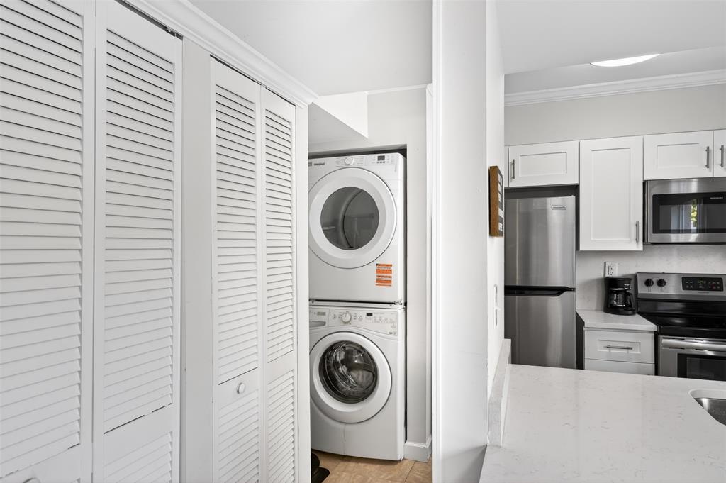 245 Riviera Circle, Unit 245 Weston, FL 33326 - Photo 18 of 40