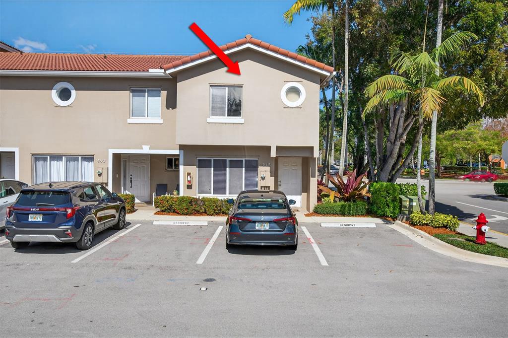 245 Riviera Circle, Unit 245 Weston, FL 33326 - Photo 3 of 40