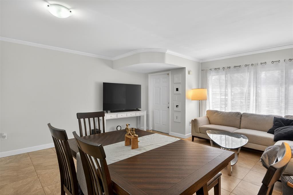 245 Riviera Circle, Unit 245 Weston, FL 33326 - Photo 9 of 40