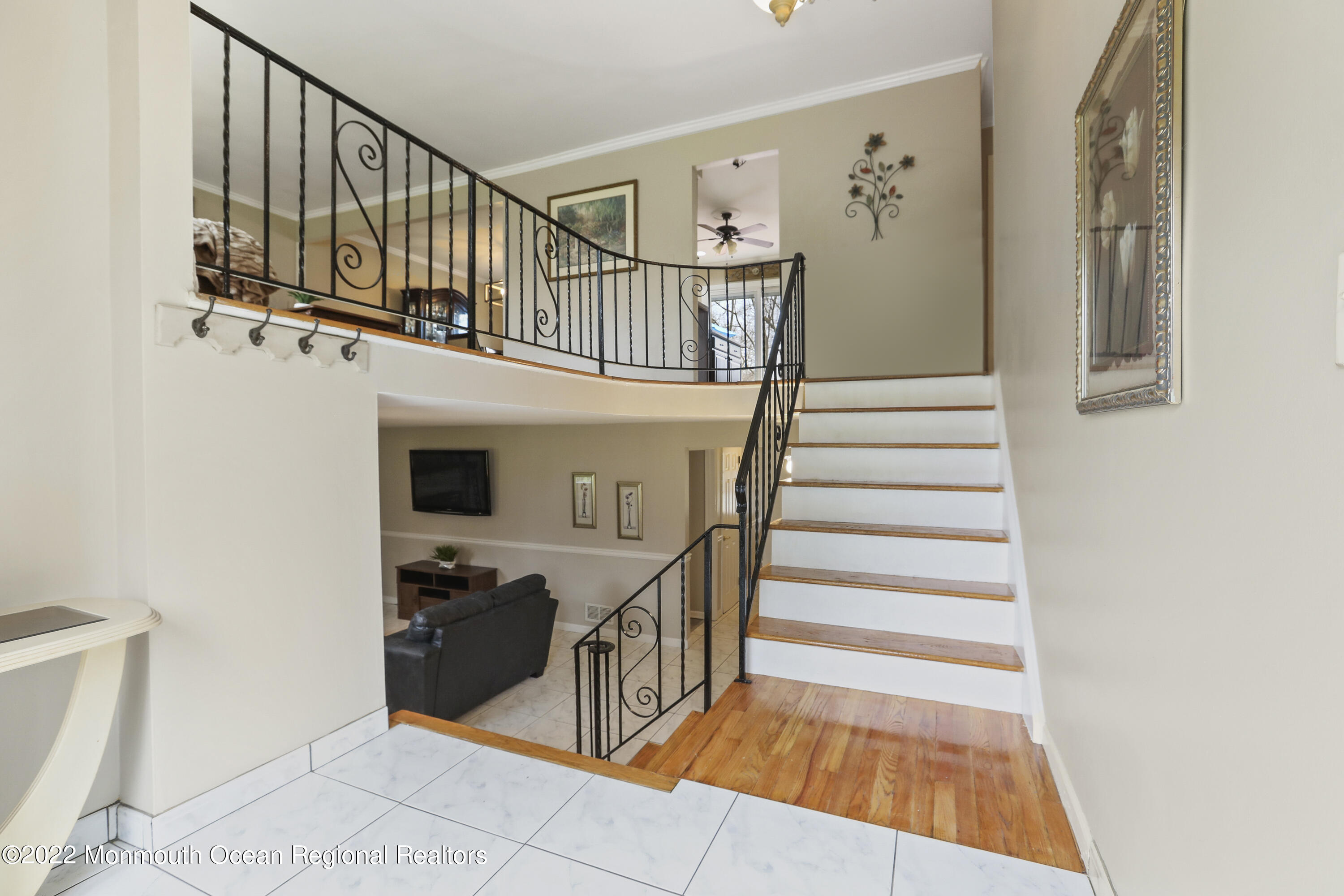 163 Glenbrook Road Freehold, NJ 07728 - Photo 10 of 49 1T3A9933