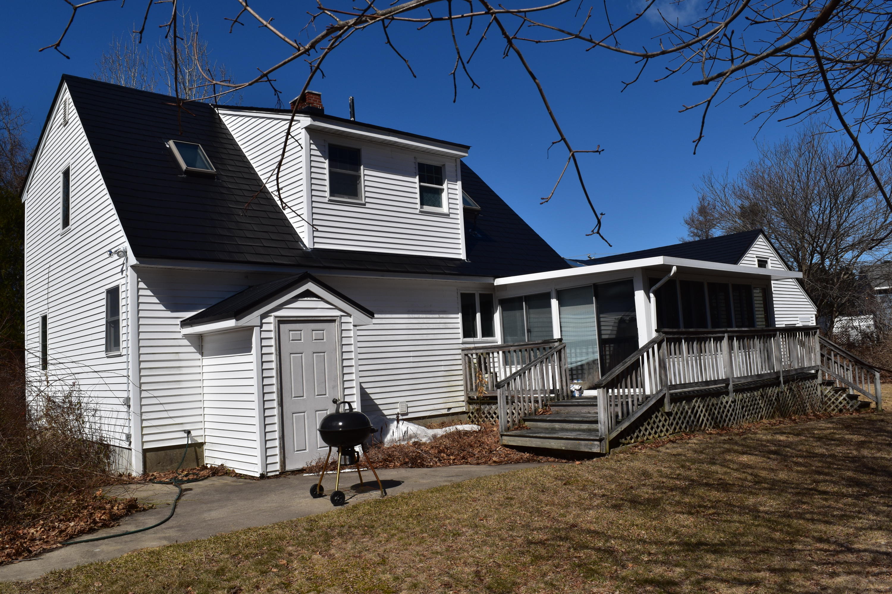 2 Berman Road Cape Elizabeth, ME 04107 - Photo 2 of 16 DSC_0024